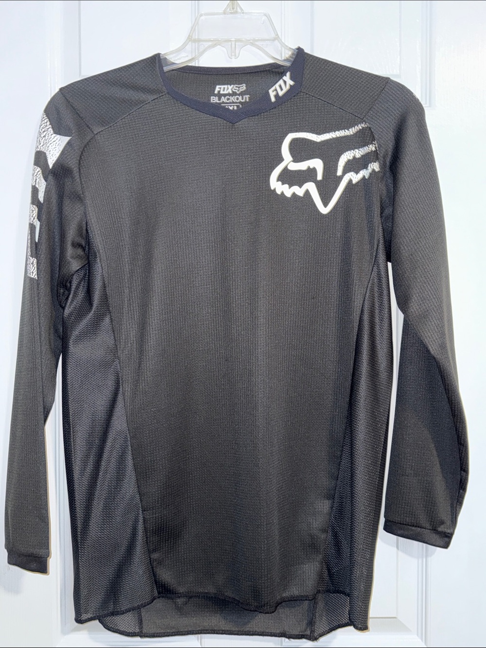 EUC Fox Blackout Racing Jersey. Size YXL.